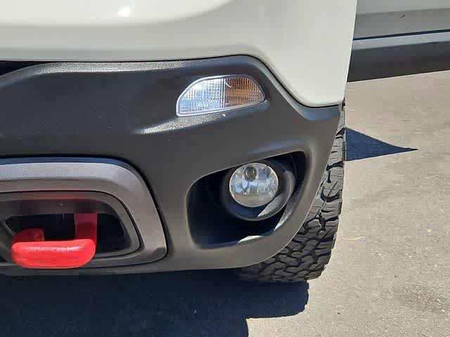 Thumbnail: 2016 Jeep Renegade - 3
