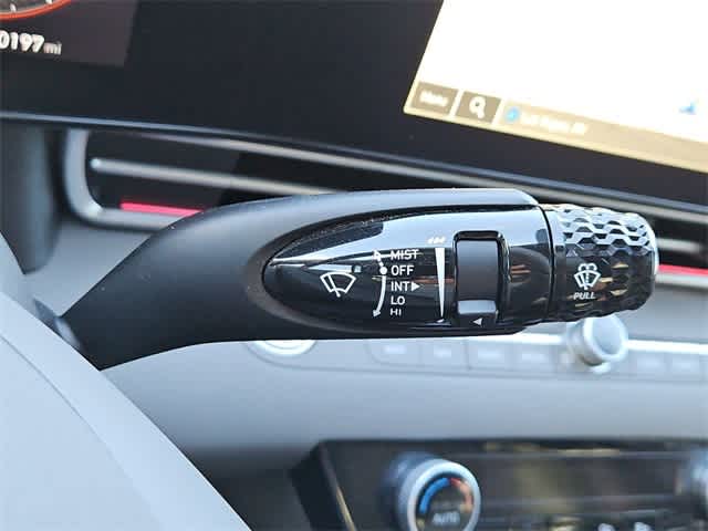 Thumbnail: 2024 Hyundai Elantra - 24