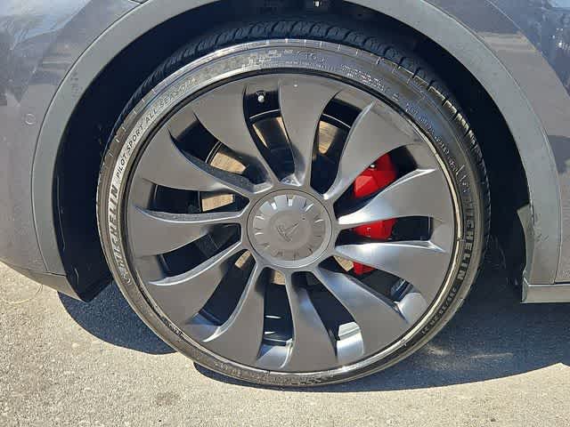 Thumbnail: 2022 Tesla Model Y - 13