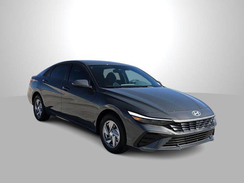 New 2026 Hyundai Elantra SE Sedan