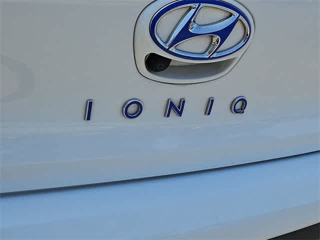 Thumbnail: 2020 Hyundai Ioniq - 11