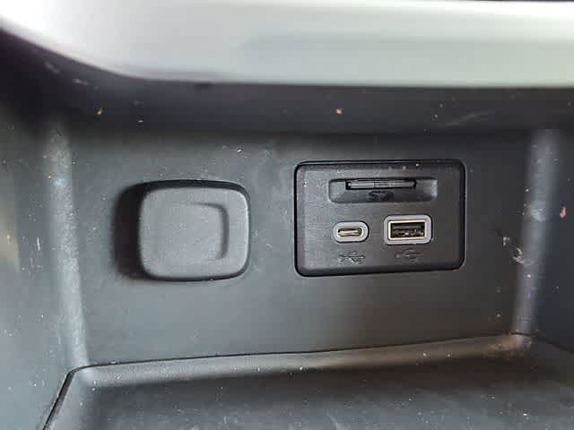 Thumbnail: 2023 GMC Acadia - 32