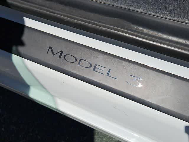 Thumbnail: 2021 Tesla Model 3 - 12