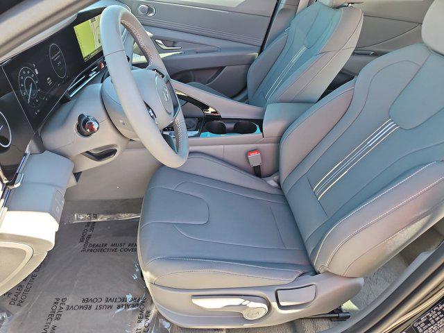 Thumbnail: 2025 Hyundai Elantra - 16