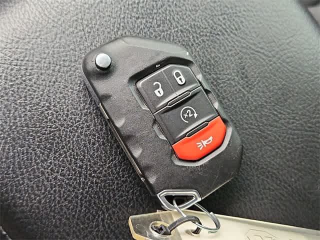 Thumbnail: 2020 Jeep Wrangler - 33