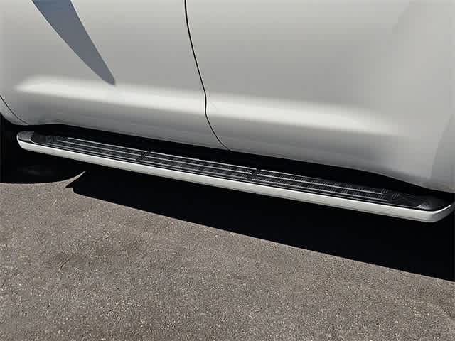 Thumbnail: 2015 Toyota Sequoia - 40