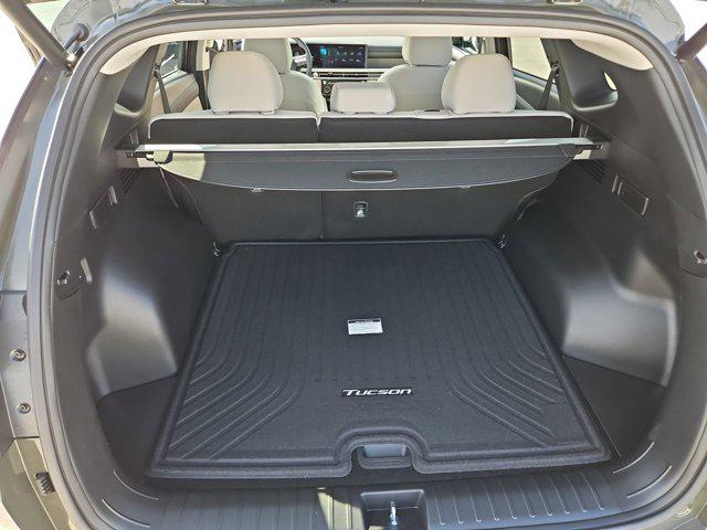 Thumbnail: 2026 Hyundai Tucson - 32