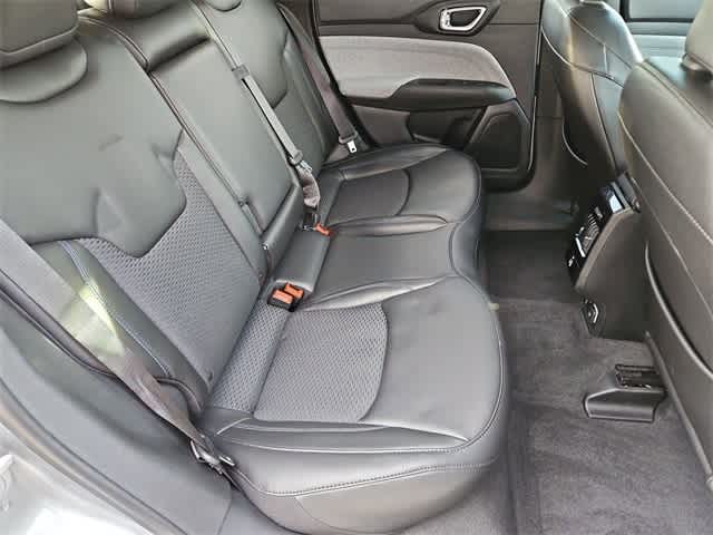 Thumbnail: 2022 Jeep Compass - 21