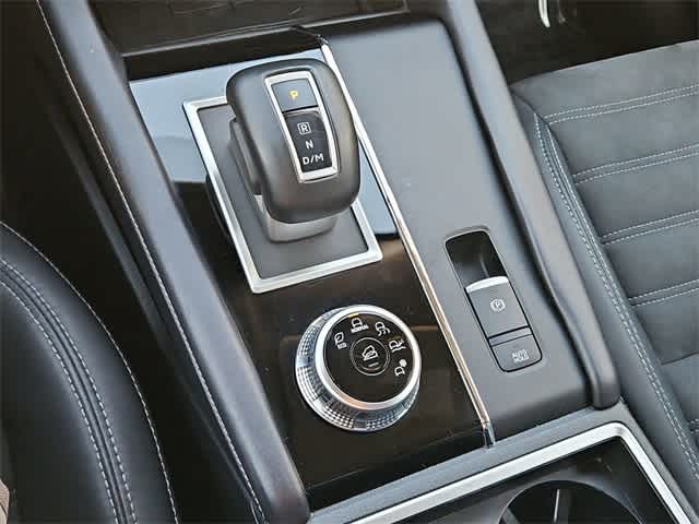 Thumbnail: 2022 Mitsubishi Outlander - 32