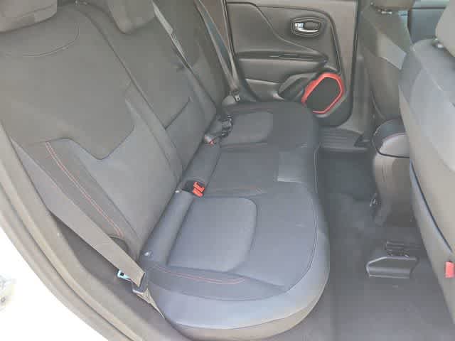 Thumbnail: 2016 Jeep Renegade - 13