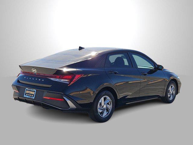 Thumbnail: 2025 Hyundai Elantra - 8