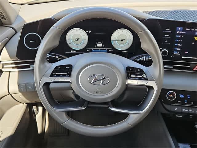 Thumbnail: 2022 Hyundai Elantra - 21