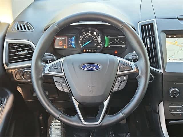 Thumbnail: 2016 Ford Edge - 23