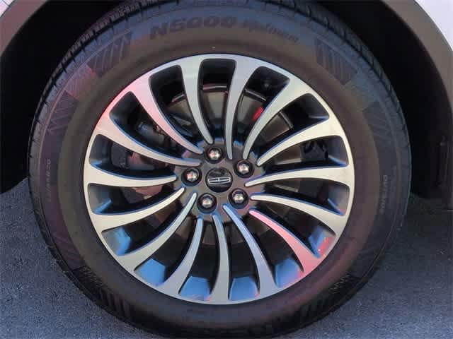 Thumbnail: 2022 Lincoln Aviator - 13