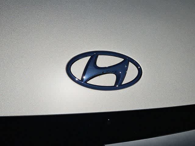 Thumbnail: 2023 Hyundai Ioniq 5 - 11