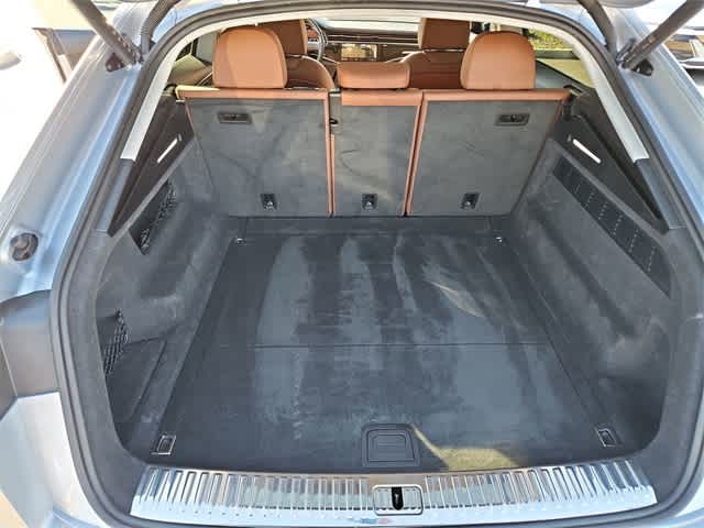 Thumbnail: 2022 Audi Q8 - 36