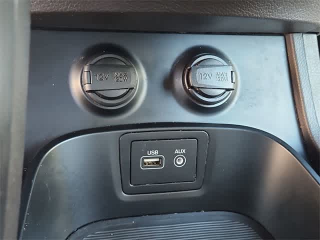 Thumbnail: 2019 Hyundai Santa Fe - 33