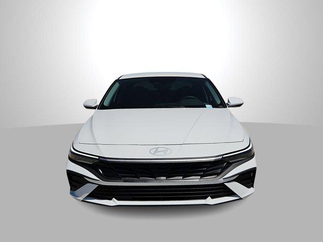 Thumbnail: 2026 Hyundai Elantra - 3