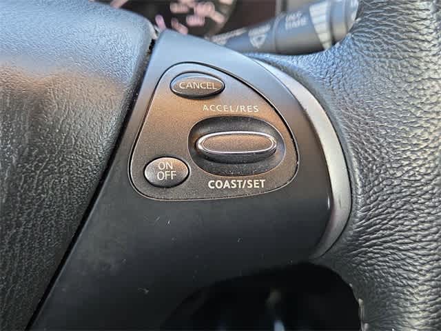 Thumbnail: 2013 Nissan Pathfinder - 25