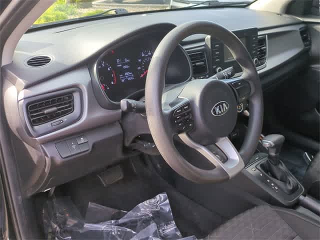 Thumbnail: 2019 Kia Rio - 10