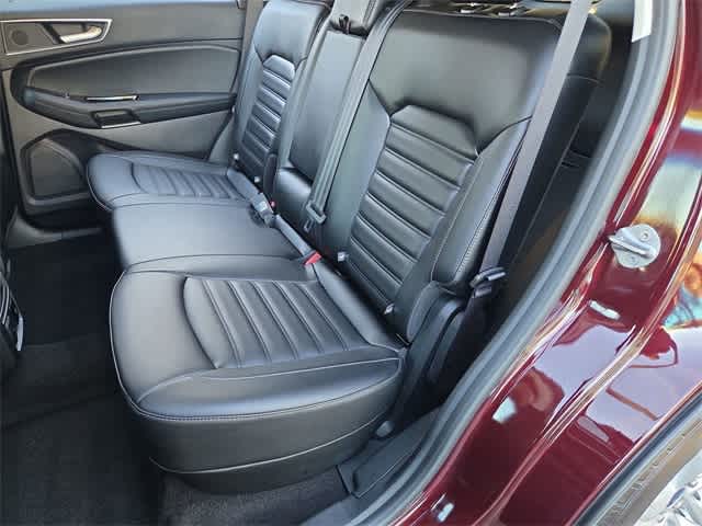 Thumbnail: 2019 Ford Edge - 19