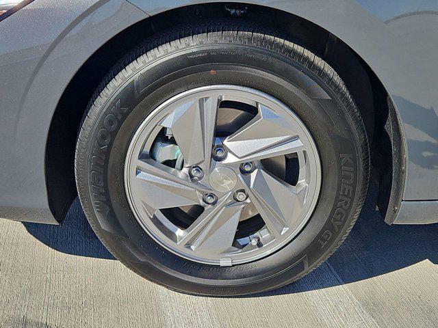 Thumbnail: 2025 Hyundai Elantra - 13