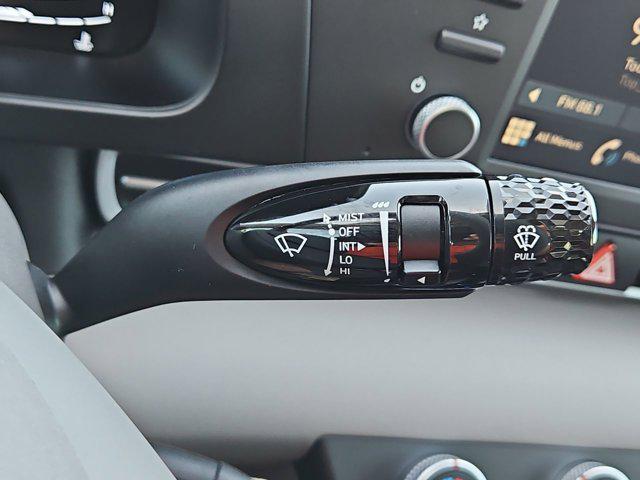 Thumbnail: 2025 Hyundai Elantra - 24