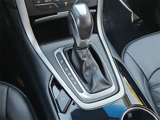 Thumbnail: 2016 Ford Edge - 32