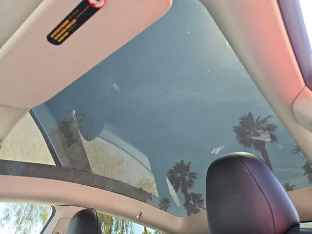 Thumbnail: 2022 Tesla Model Y - 19