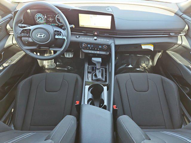 Thumbnail: 2025 Hyundai Elantra - 15