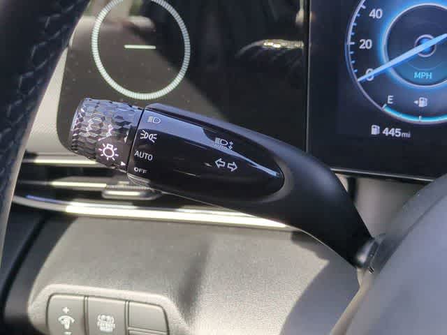 Thumbnail: 2025 Hyundai Elantra - 25