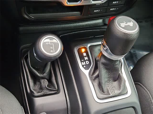 Thumbnail: 2020 Jeep Wrangler - 29