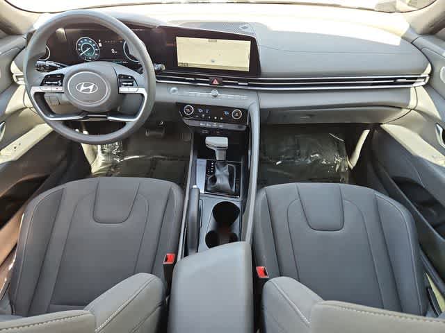 Thumbnail: 2024 Hyundai Elantra - 15