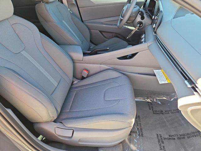 Thumbnail: 2025 Hyundai Elantra - 20