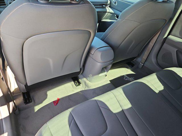 Thumbnail: 2025 Hyundai Elantra - 17