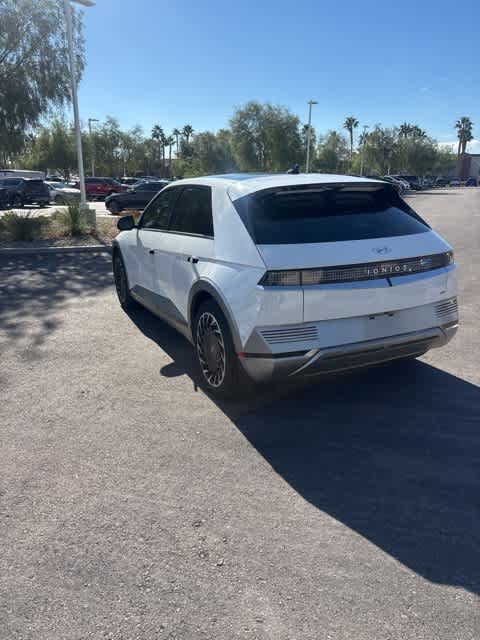 Thumbnail: 2023 Hyundai Ioniq 5 - 4