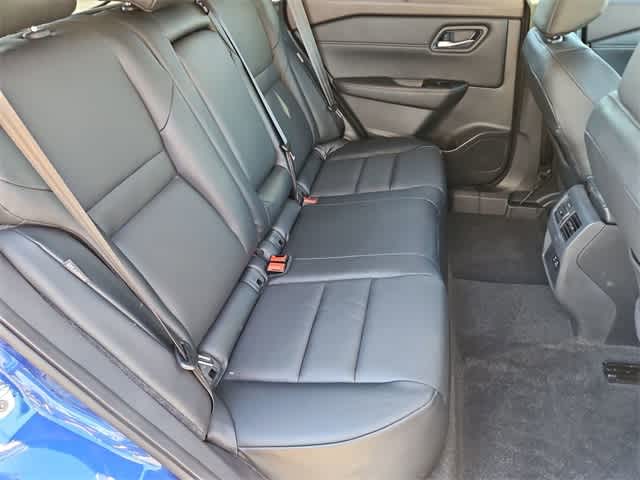 Thumbnail: 2022 Nissan Rogue - 21