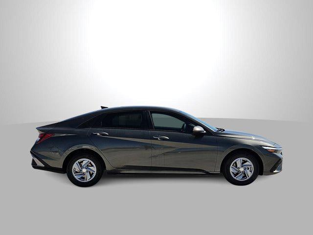 Thumbnail: 2026 Hyundai Elantra - 9