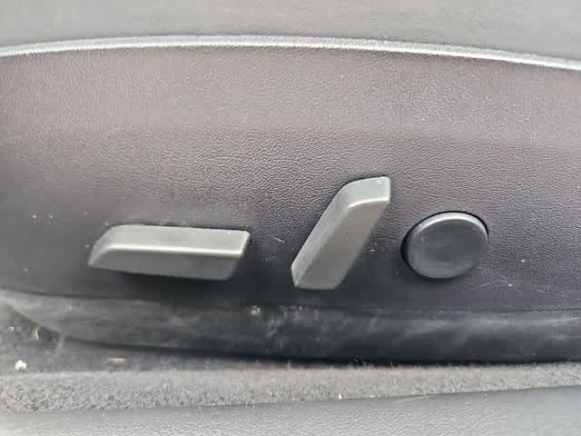 Thumbnail: 2019 Tesla Model 3 - 17