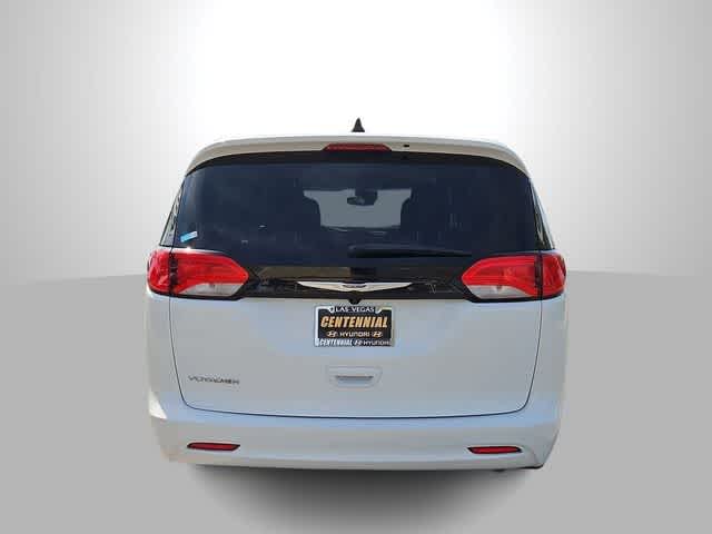 Thumbnail: 2023 Chrysler Voyager - 7