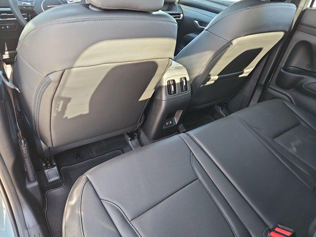 Thumbnail: 2026 Hyundai Santa Cruz - 18