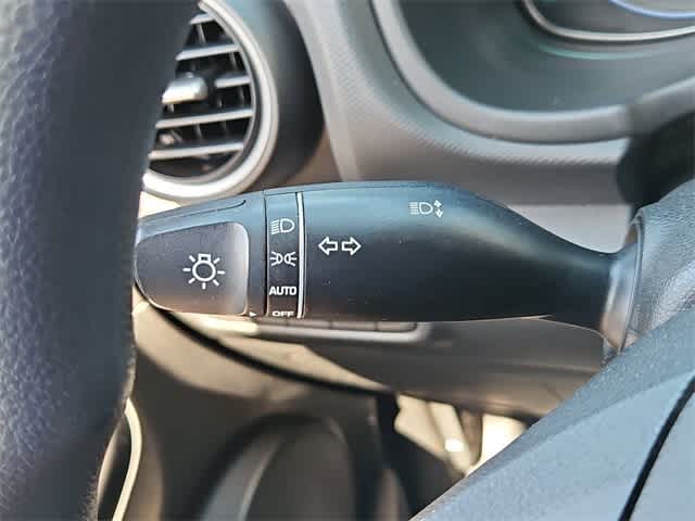 2021 Hyundai Kona SE 25
