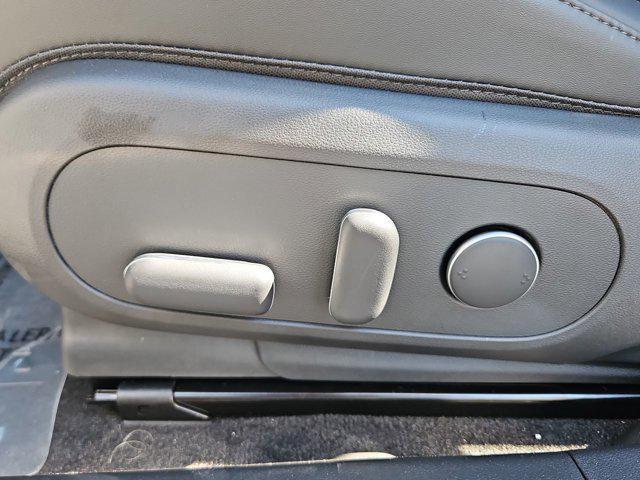 Thumbnail: 2025 Hyundai Ioniq 5 - 17