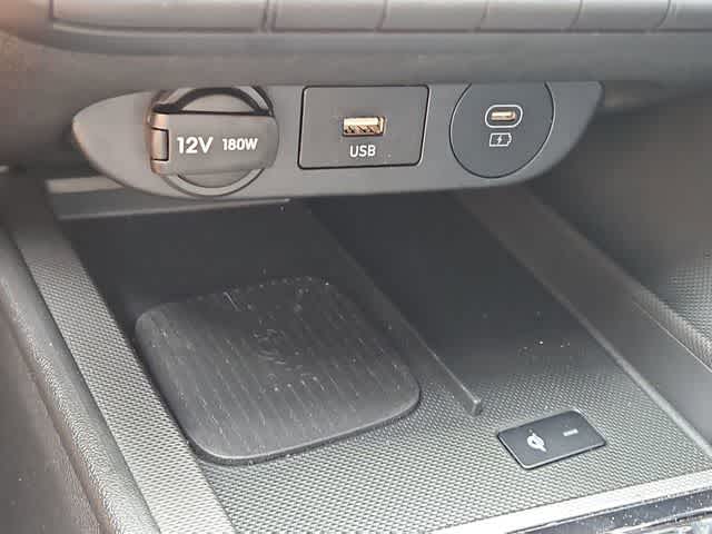 Thumbnail: 2025 Hyundai Elantra - 29