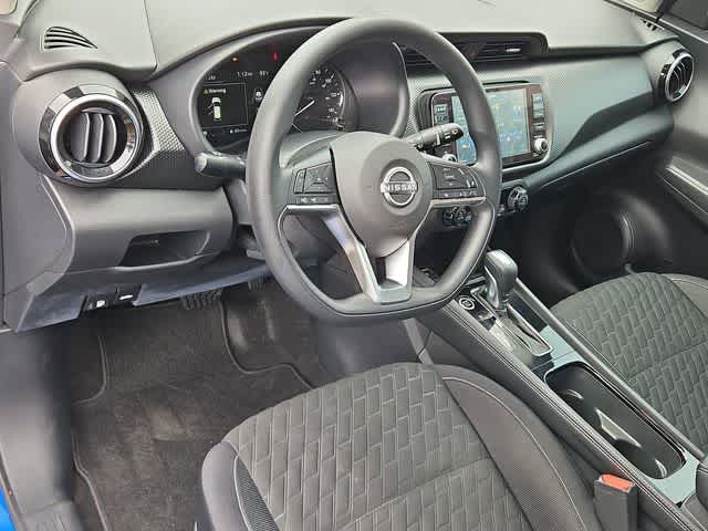 Thumbnail: 2022 Nissan Kicks - 10