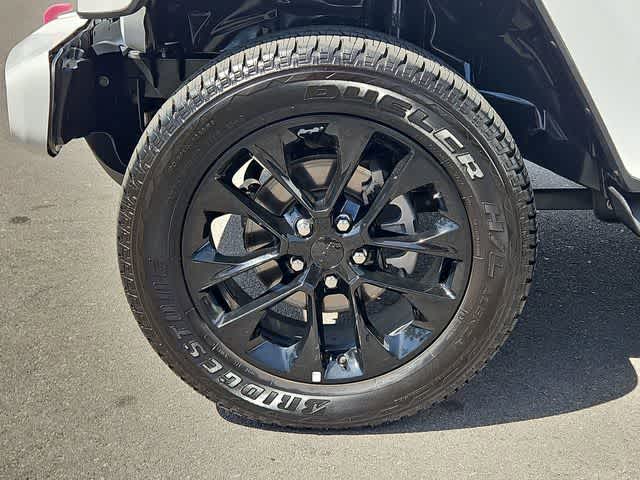 Thumbnail: 2022 Jeep Wrangler - 13