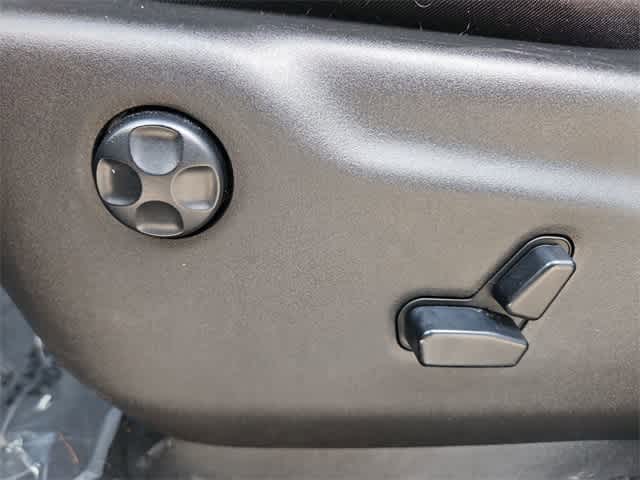 Thumbnail: 2020 Jeep Grand Cherokee - 18