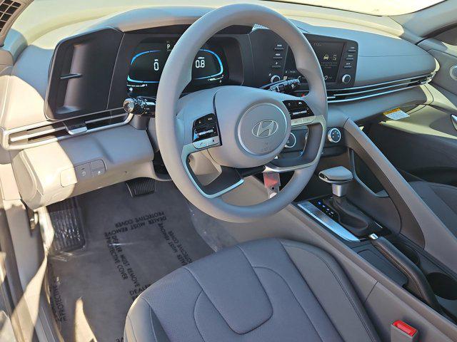 Thumbnail: 2025 Hyundai Elantra - 10