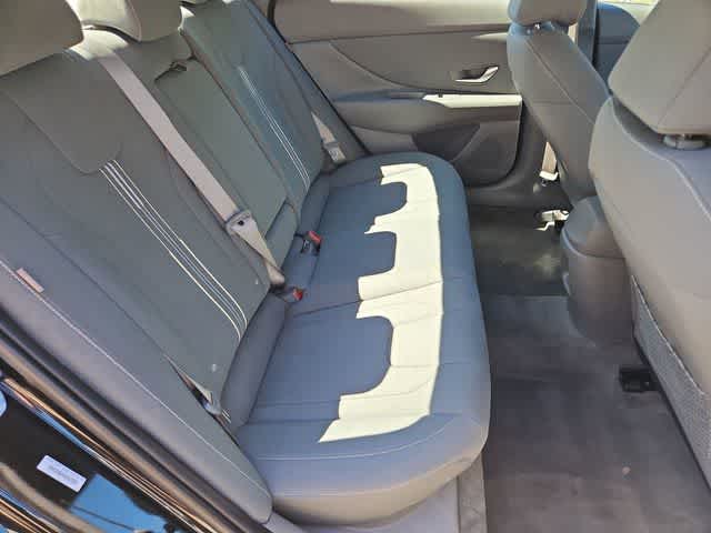 Thumbnail: 2025 Hyundai Elantra - 20