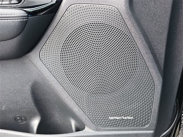 Thumbnail: 2022 Kia Niro - 31